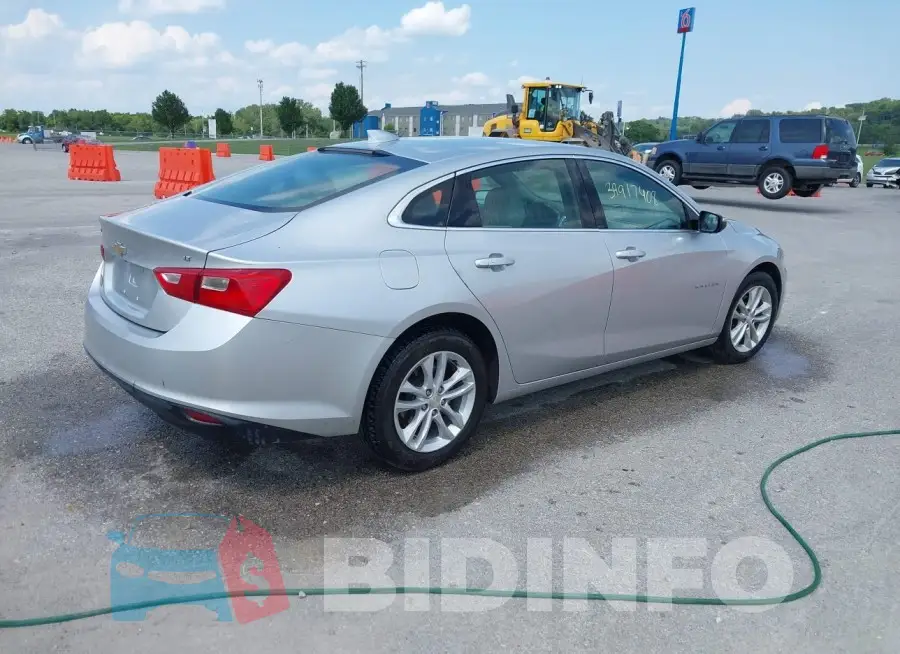 1G1ZD5ST2JF236253 Photo# 4