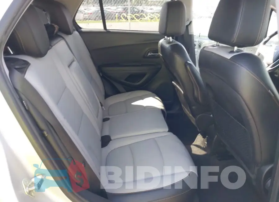 3GNCJRSB3HL197247 Photo# 8