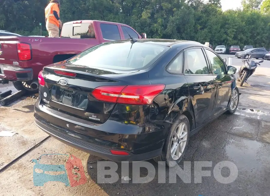 1FADP3F24GL245695 Photo# 4