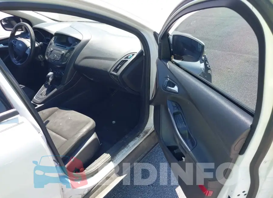 1FADP3F28GL216362 Photo# 5