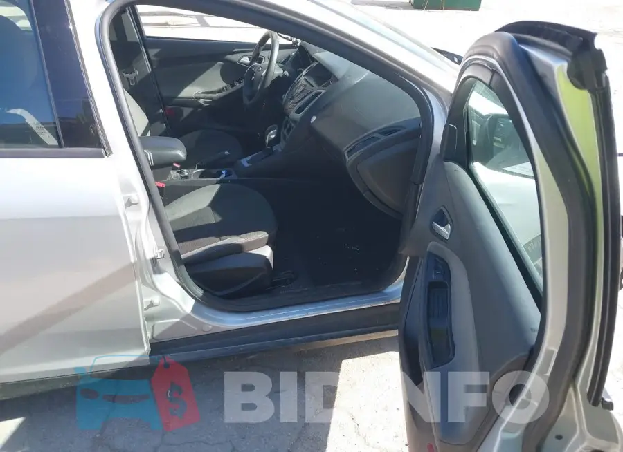 1FADP3K20EL127842 Photo# 5