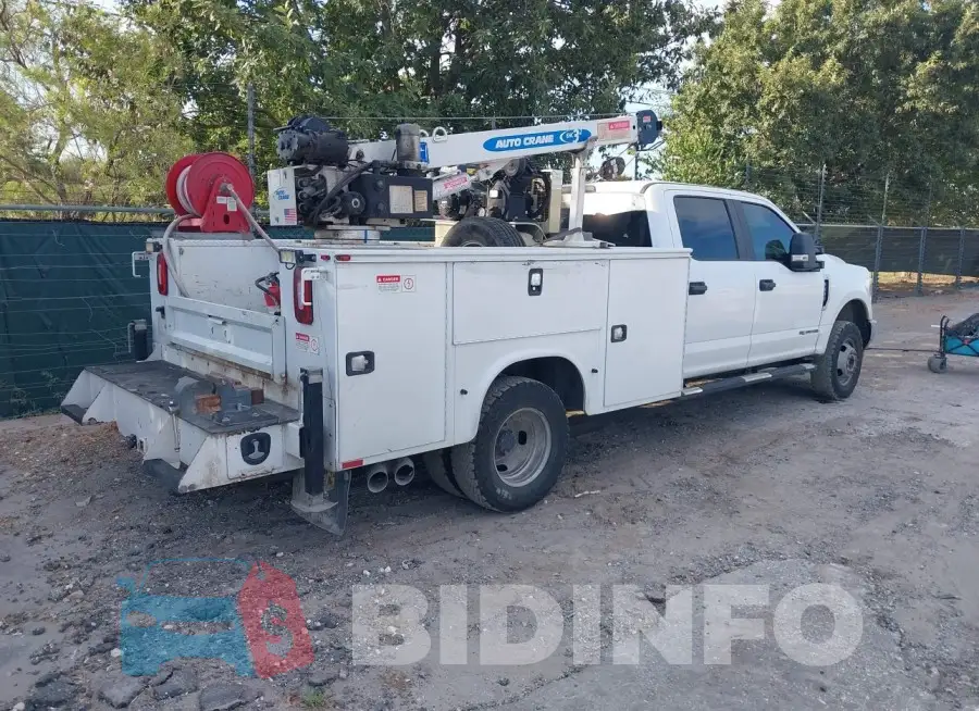 1FD8W3HT2KEG78221 Photo# 4
