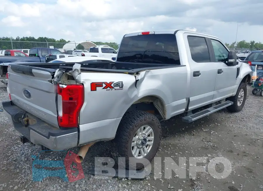 1FT7W2B67KED98565 Photo# 4