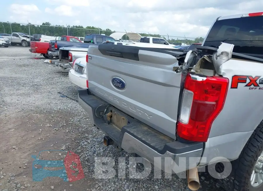 1FT7W2B67KED98565 Photo# 16