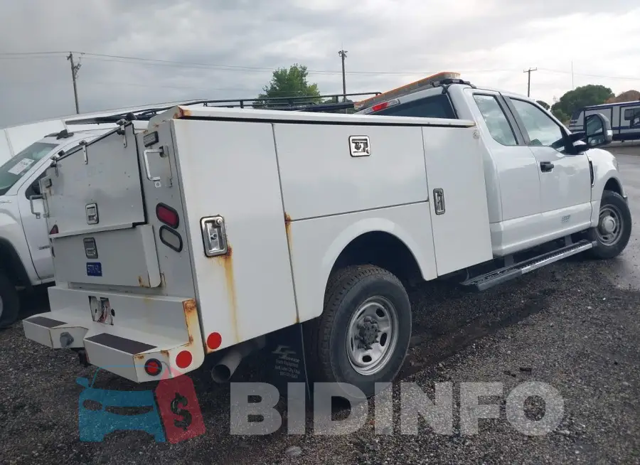 1FT7X2A60HED20619 Photo# 4
