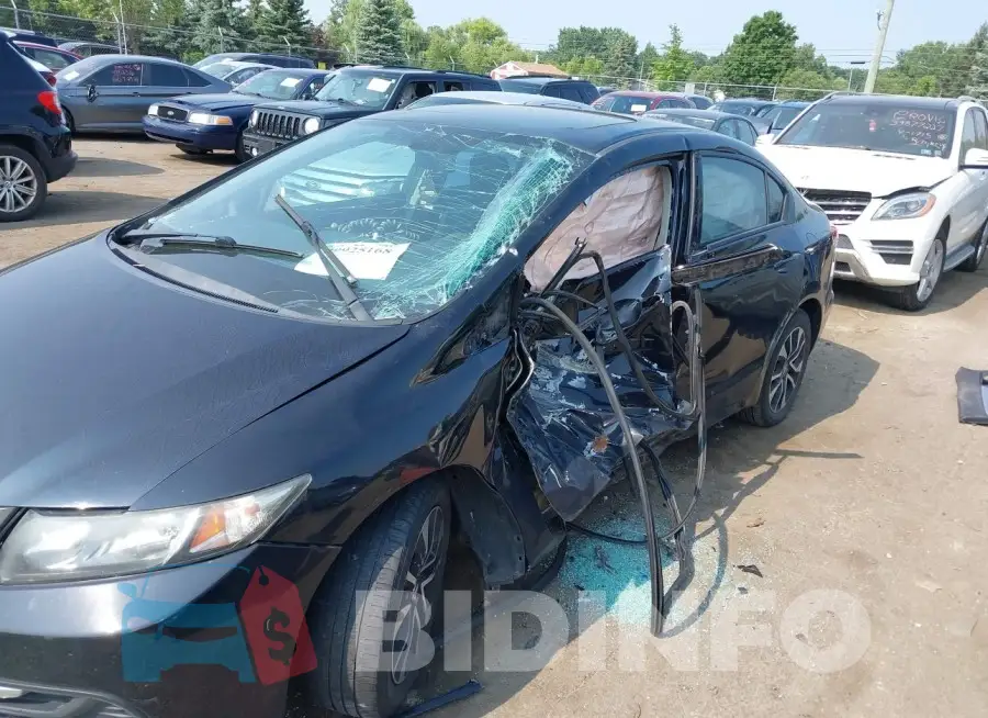19XFB2F82FE216977 Photo# 6