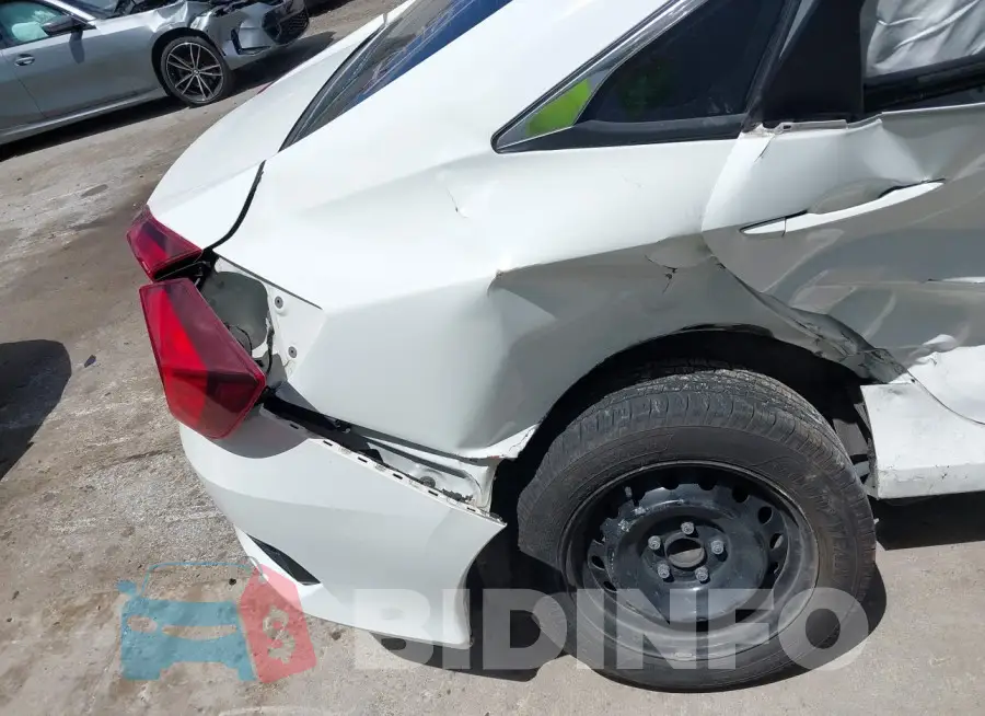 19XFC2F56GE018438 Photo# 19