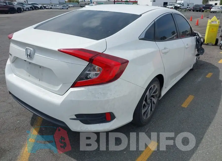 2HGFC2F74GH577526 Photo# 4