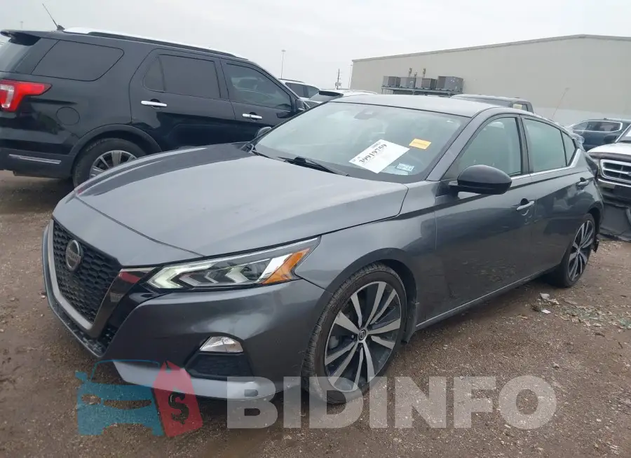 1N4BL4CV3LC100701 Photo# 2