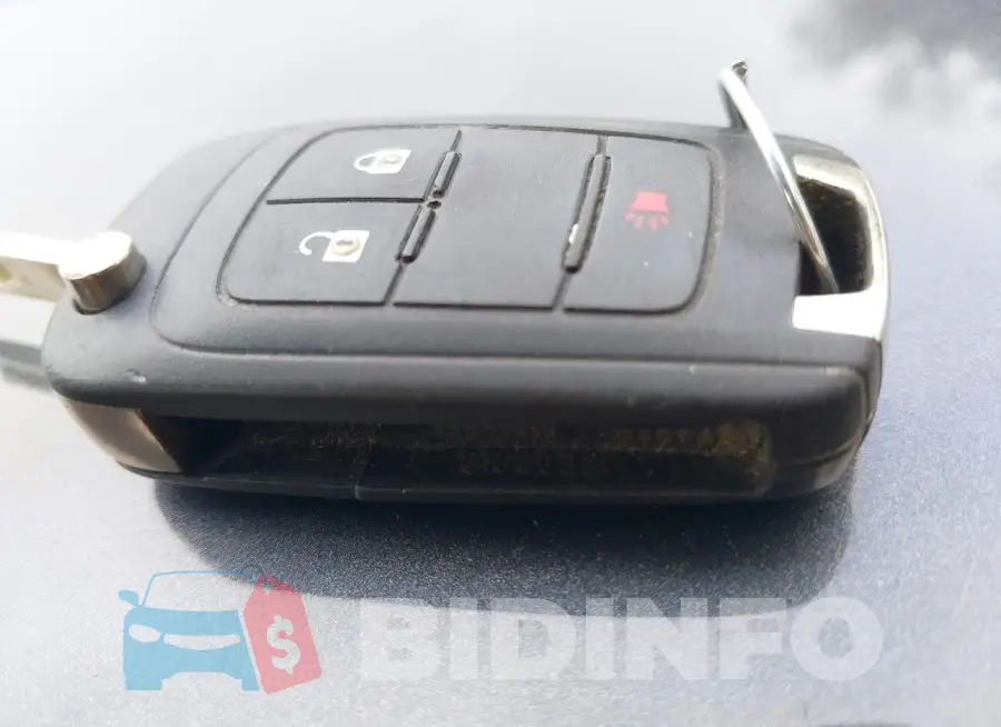 3GNCJNSB1GL244976 Photo# 11