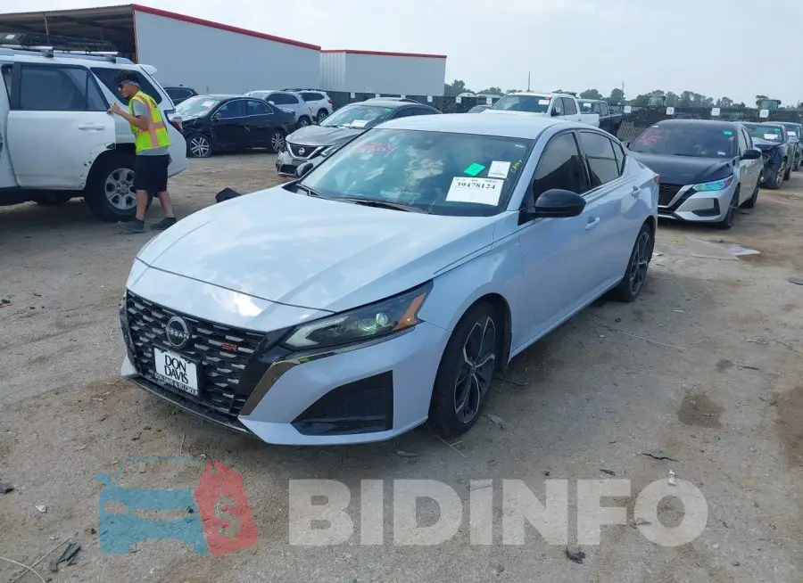 1N4BL4CV9RN322043 Photo# 2