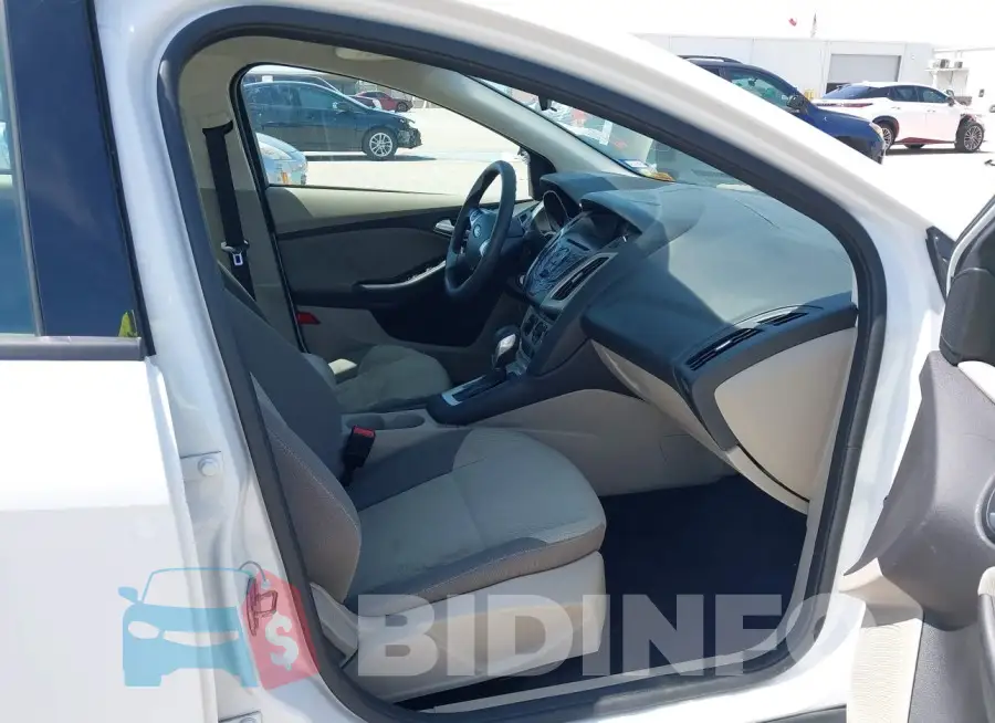 1FADP3F28EL416901 Photo# 5