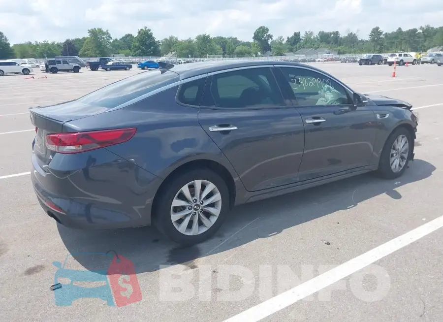 5XXGT4L37JG227866 Photo# 4