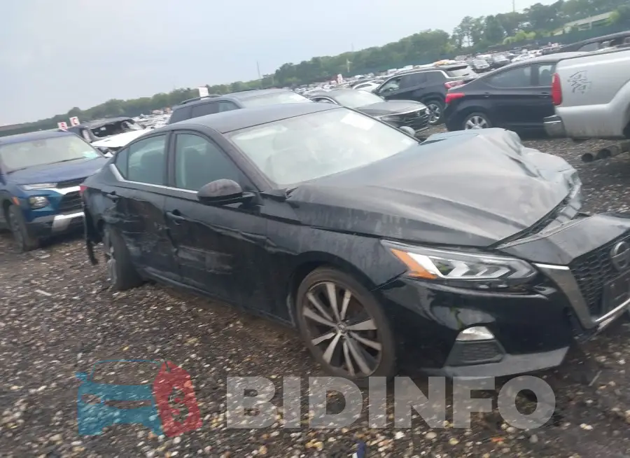 1N4BL4CV7KC124868 Photo# 1