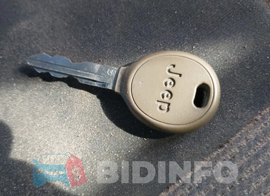 1C4NJRBB3FD207974 Photo# 11