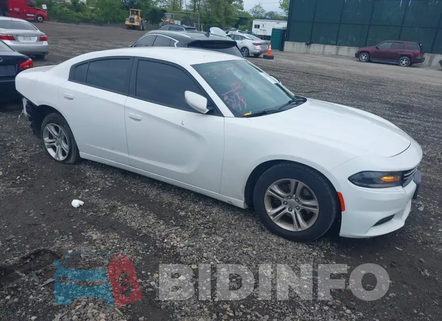 2C3CDXBG9FH846768 Photo# 1