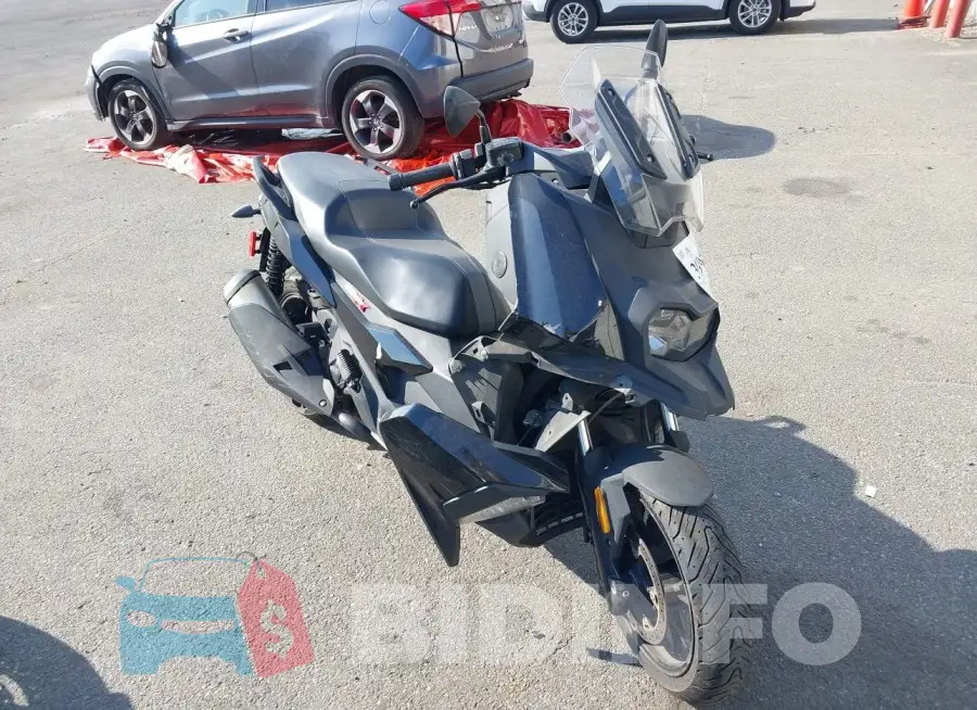 WB40C1909KS876217 Photo# 1