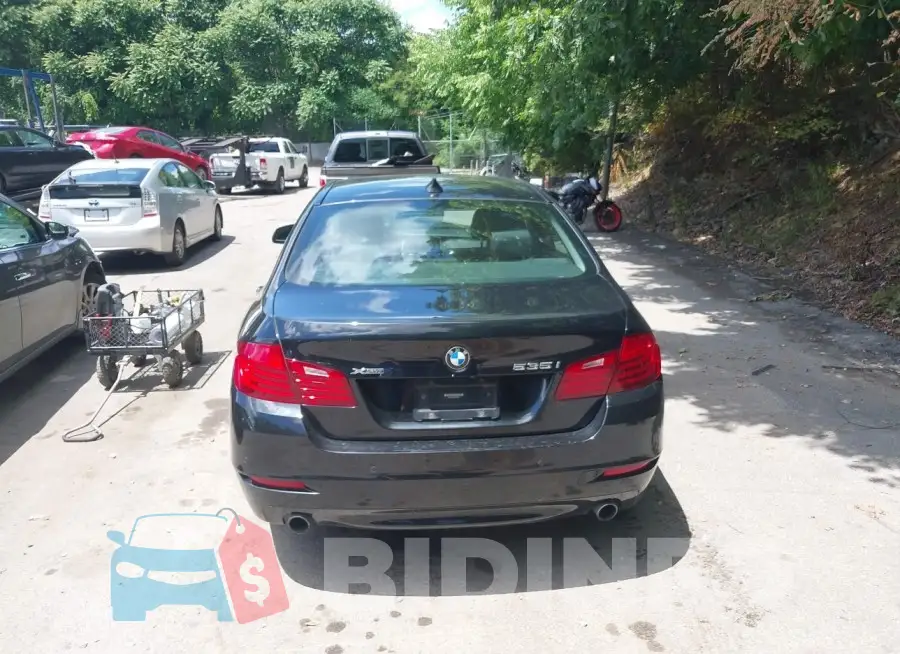 WBA5B3C57GD549445 Photo# 17