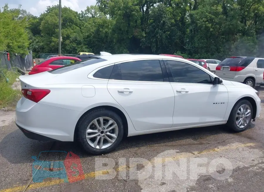 1G1ZD5ST4JF145081 Photo# 13