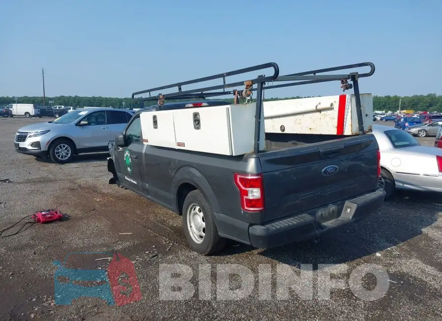 1FTMF1CBXJKC68109 Photo# 3