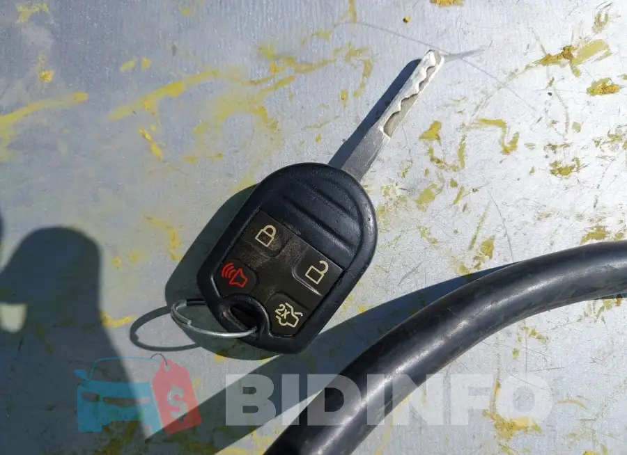 3FADP4EJ4HM138841 Photo# 11
