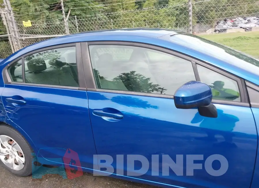 19XFB2F58FE032987 Photo# 13