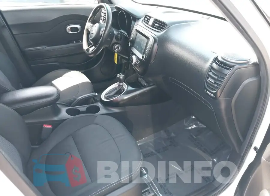 KNDJP3A5XJ7599266 Photo# 5