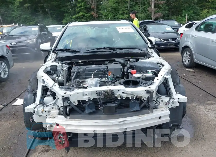 19UUB1F60KA005257 Photo# 11