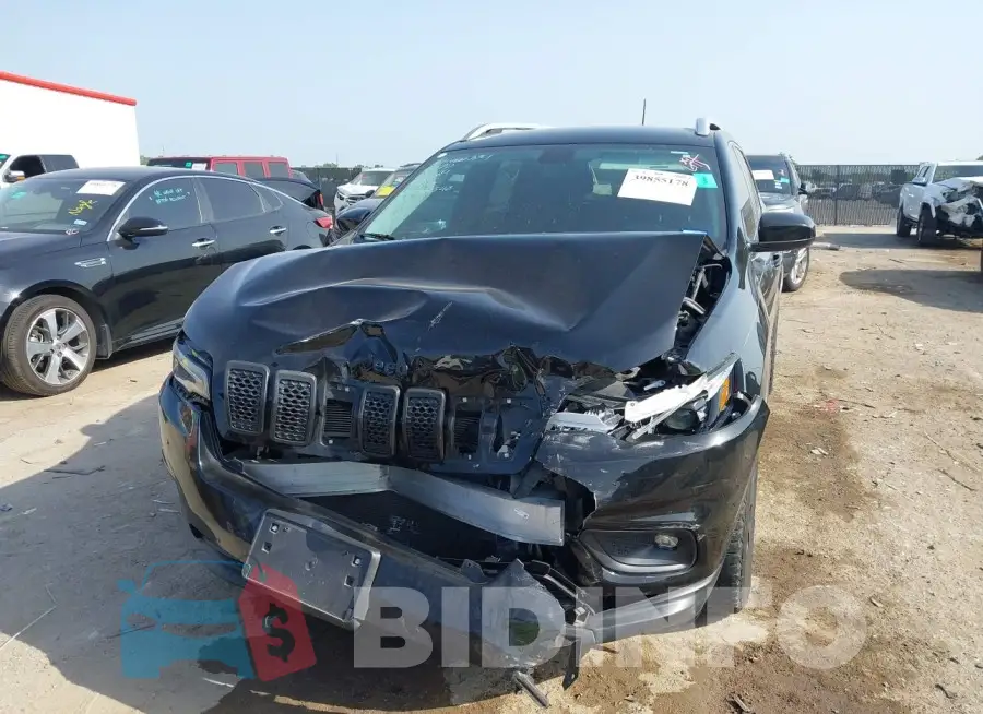 1C4PJLCB8KD428548 Photo# 6