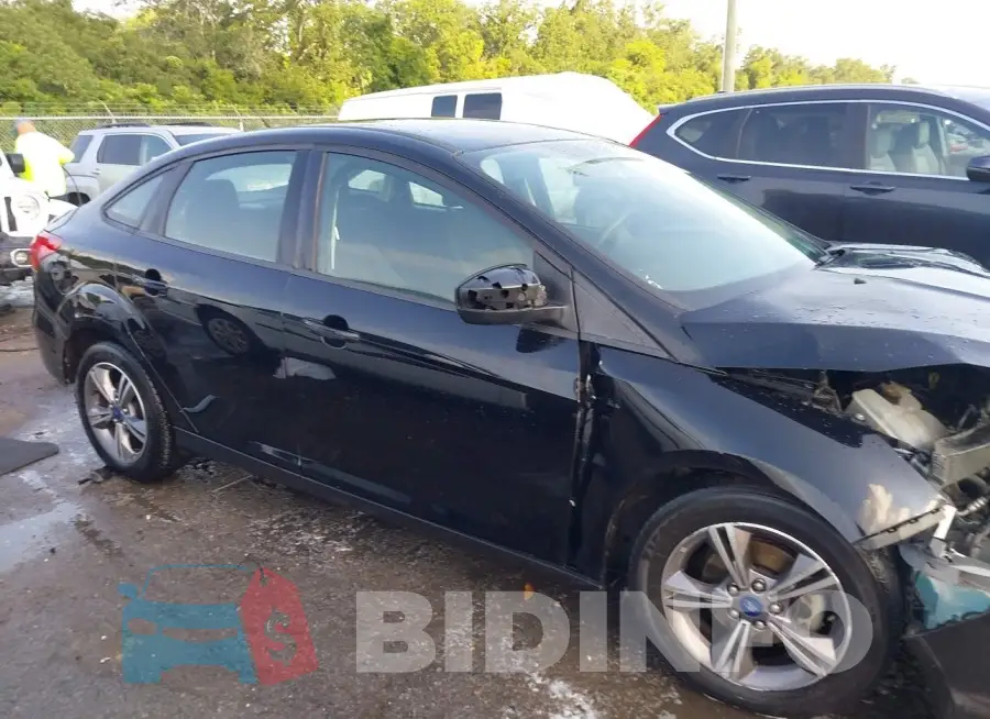1FADP3F2XJL226866 Photo# 13