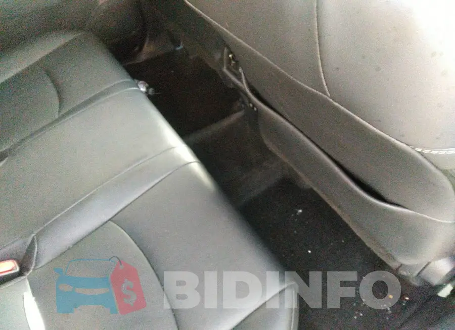 2T3A1RFV4KC028828 Photo# 8