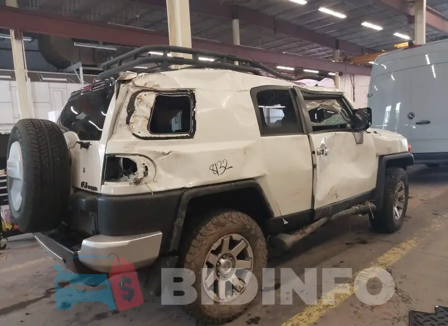 JTEBU4BF6EK178573 Photo# 4