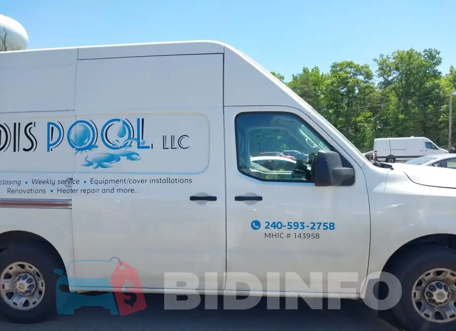 1N6BF0LY2LN802417 Photo# 13