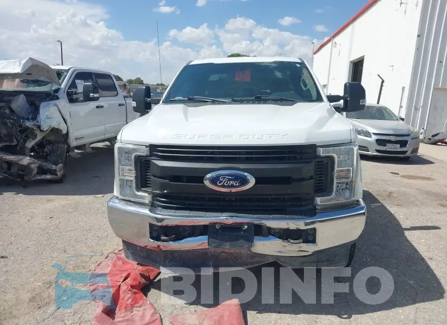 1FT7X2B68KEE06170 Photo# 12