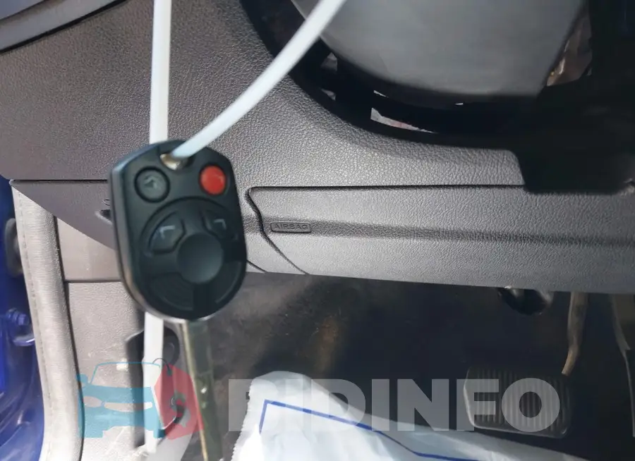 1FADP3F27EL325070 Photo# 11
