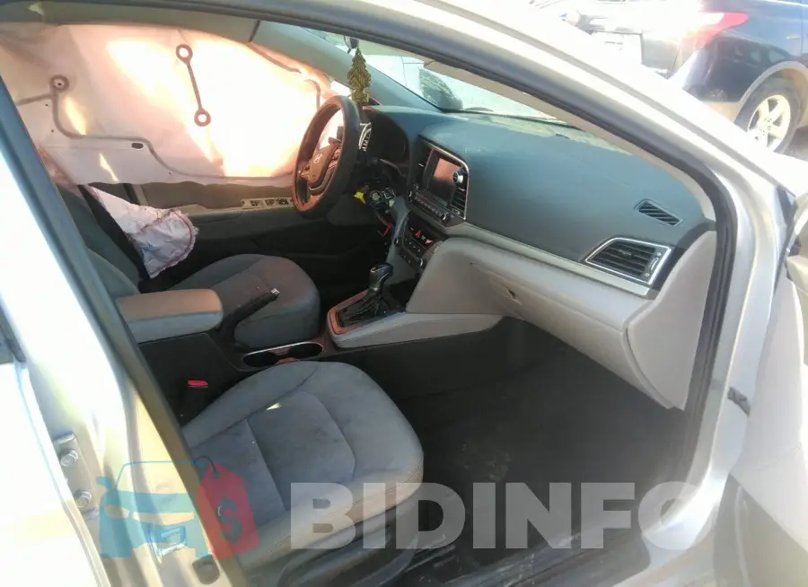 5NPD84LF0JH334535 Photo# 5