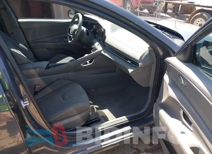 KMHLS4AG6PU612891 Photo# 5