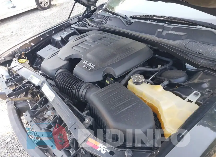 2C3CDZAG4FH757672 Photo# 10