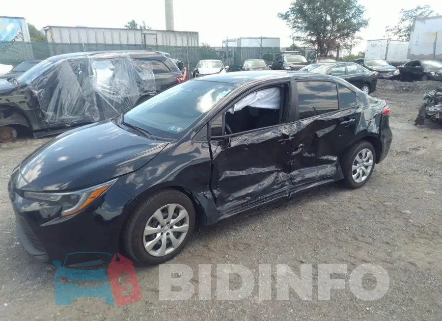 5YFB4MDE8RP133683 Photo# 11