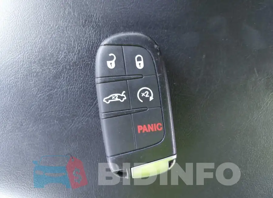 2C3CDXHG4NH208093 Photo# 11