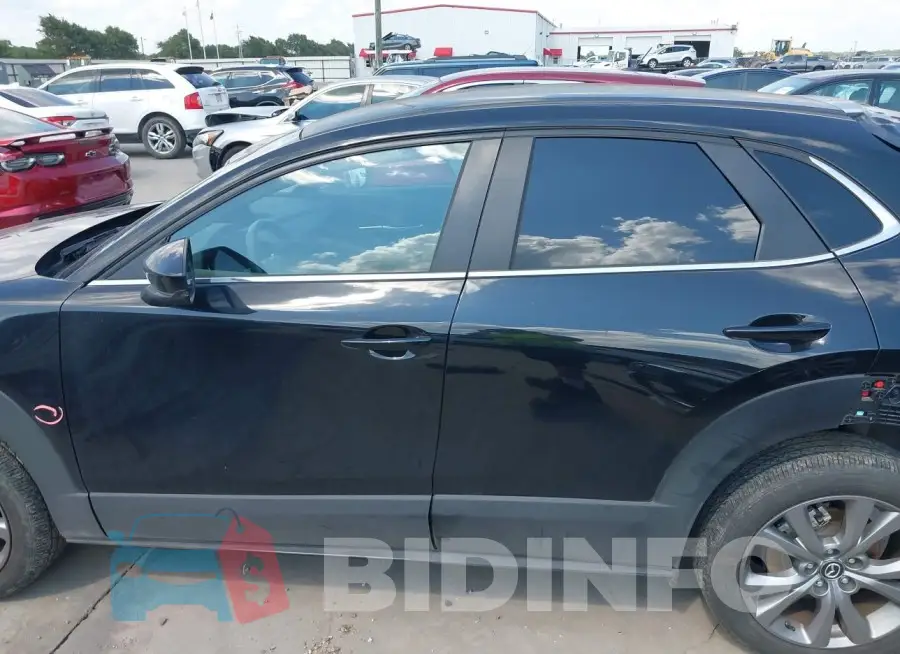 3MVDMBBL2NM451703 Photo# 15