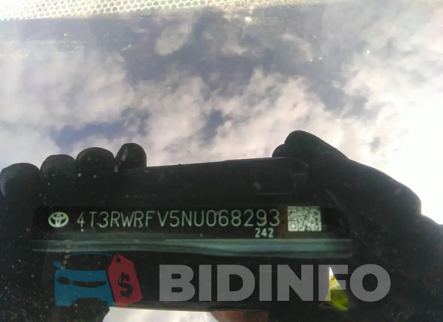 4T3RWRFV5NU068293 Photo# 9