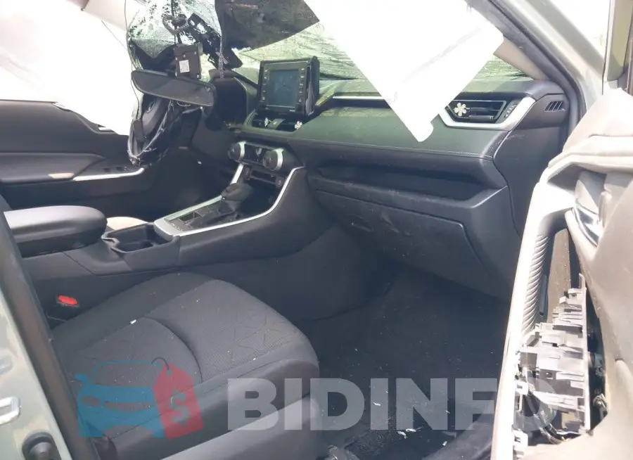 JTMP1RFV8MD075515 Photo# 5