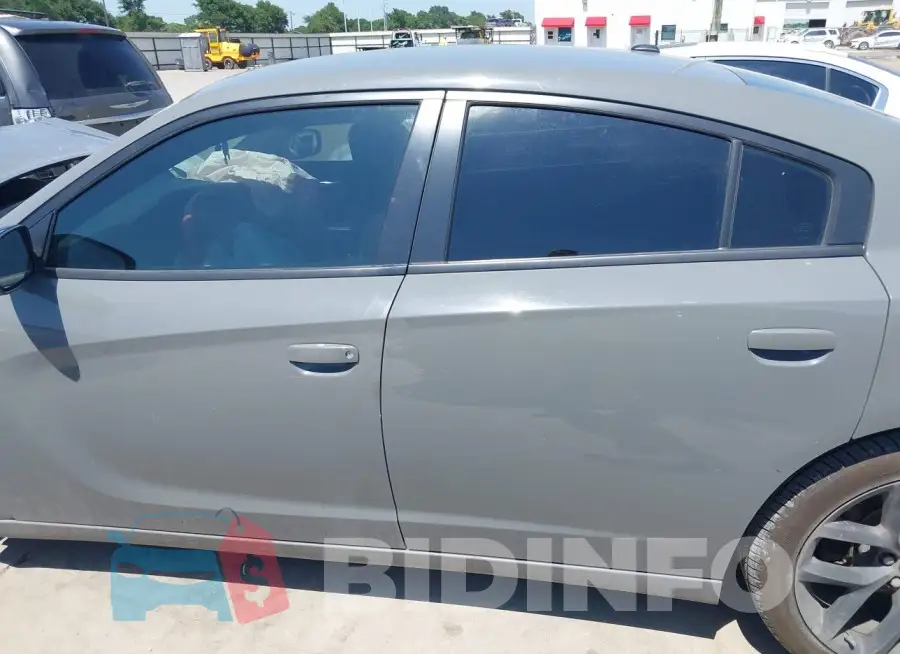 2C3CDXBG8KH603043 Photo# 15