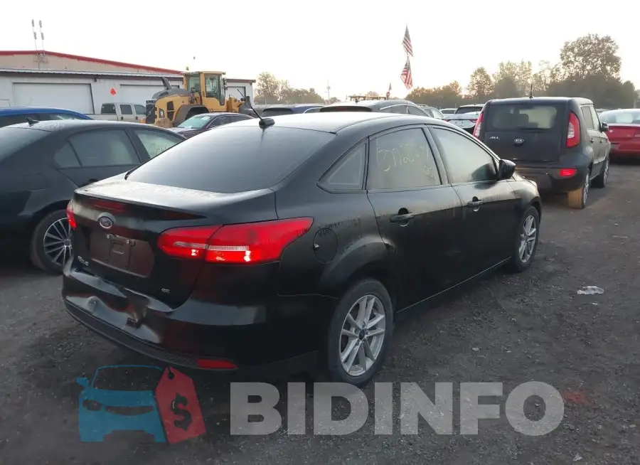 1FADP3F21JL276796 Photo# 4