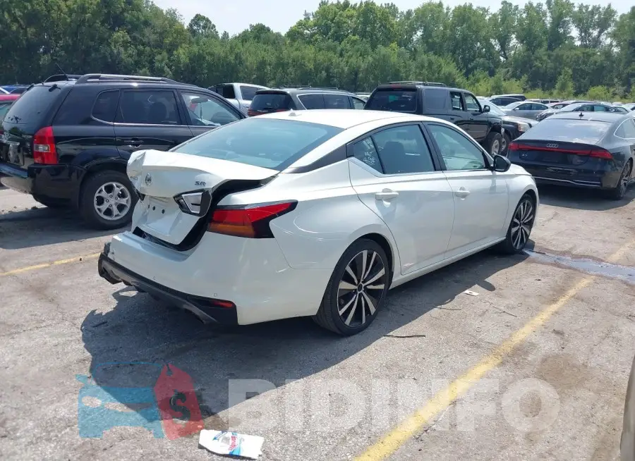 1N4BL4CV6NN332636 Photo# 4