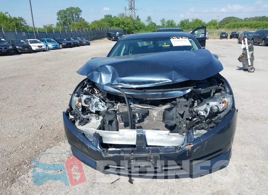 19XFC2F50GE046266 Photo# 12
