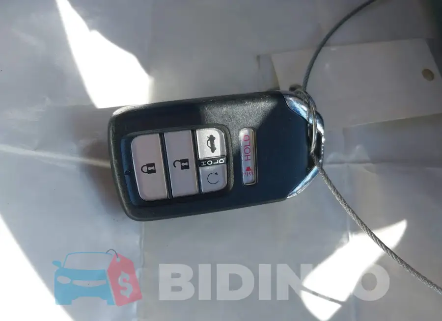 2HGFC4B0XGH307897 Photo# 11