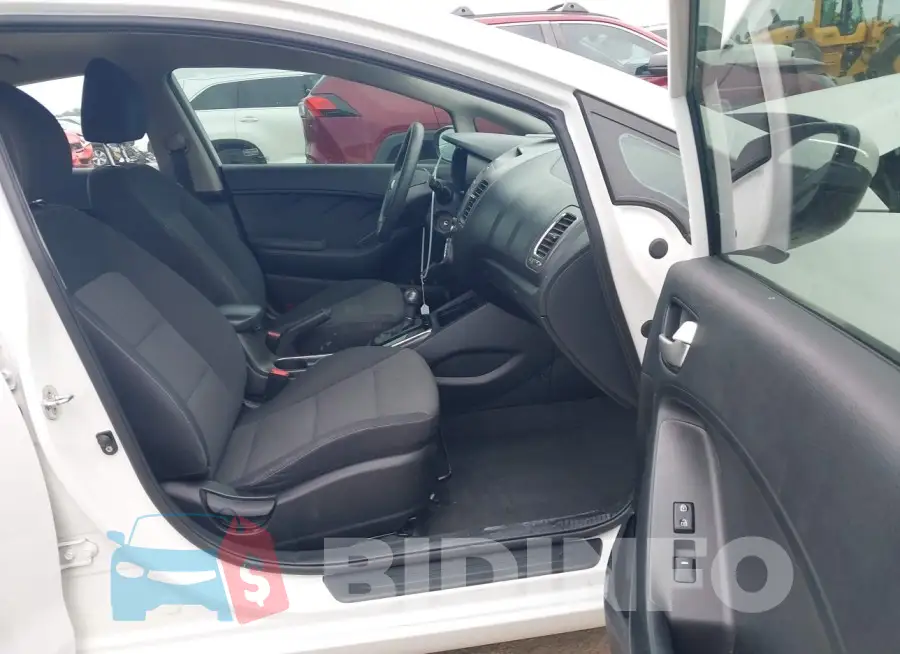 3KPFL4A74HE150619 Photo# 5
