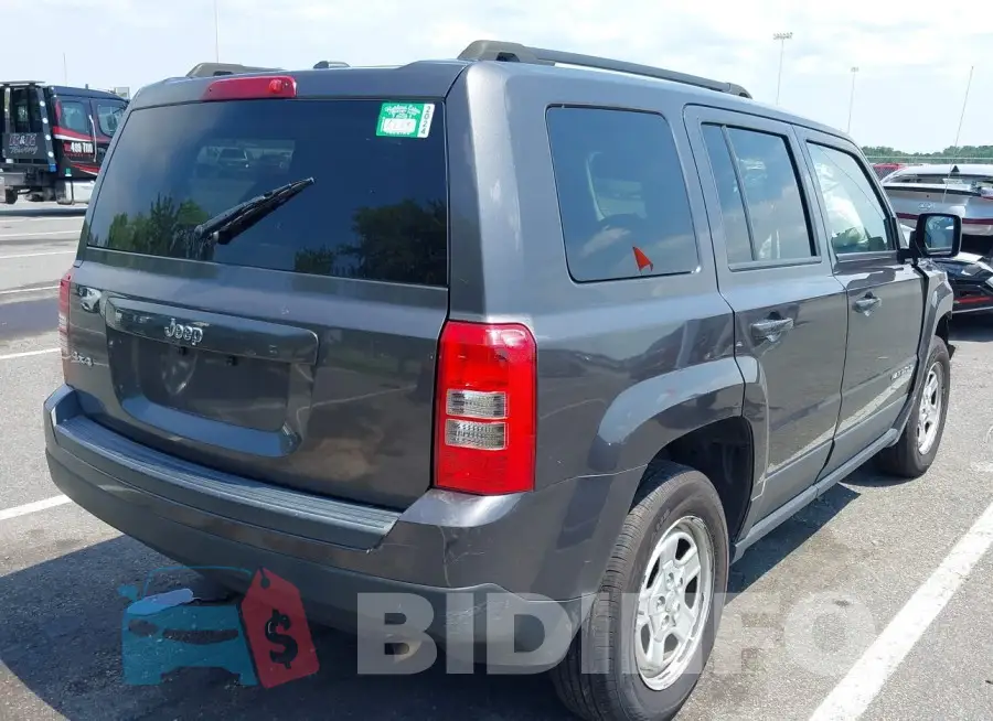 1C4NJRBB8HD143918 Photo# 4